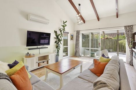 Photo of property in 2/38a Greers Road, Burnside, Christchurch, 8041