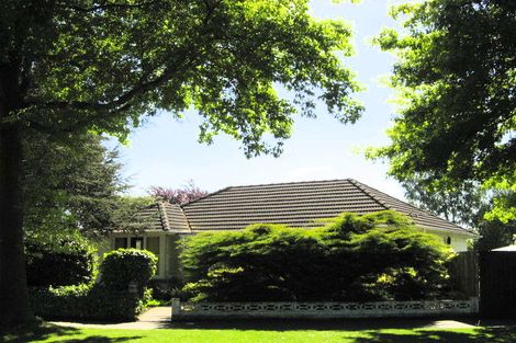 Photo of property in 40 Guildford Street, Burnside, Christchurch, 8053