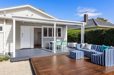 Photo of property in 25 Lambeth Road, Mount Eden, Auckland, 1041