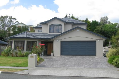 Photo of property in 10 Morepork Close, Brown Owl, Upper Hutt, 5018