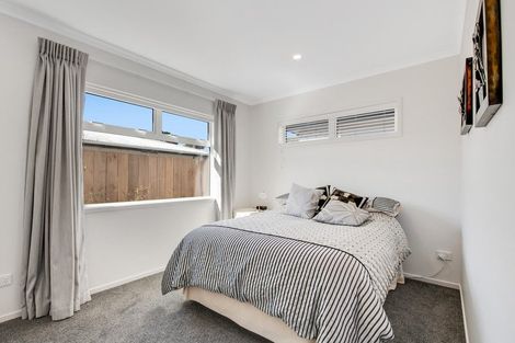 Photo of property in 16 Forest Glen, Orewa, 0931