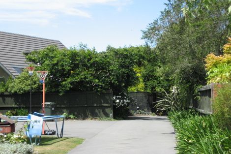 Photo of property in 8 Priorsford Court, Avonhead, Christchurch, 8042