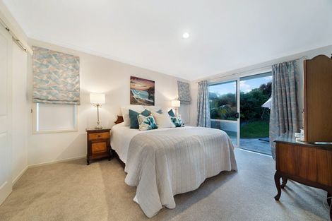 Photo of property in 30 Tauranga Place, Orewa, 0931