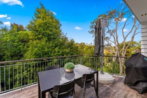 Photo of property in 12b Parr Terrace, Castor Bay, Auckland, 0620