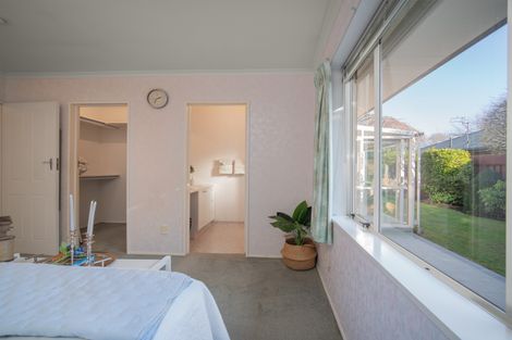 Photo of property in 15 Villa Grove, Ilam, Christchurch, 8041