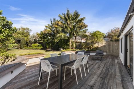 Photo of property in 40 Takutai Avenue, Bucklands Beach, Auckland, 2012