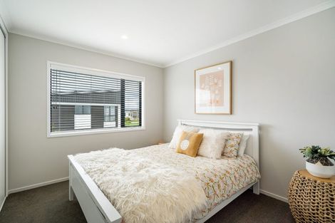 Photo of property in 2 Chaffinch Road, Hobsonville, Auckland, 0616