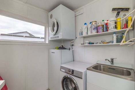 Photo of property in 72 Koputara Road, Himatangi Beach, Foxton, 4891