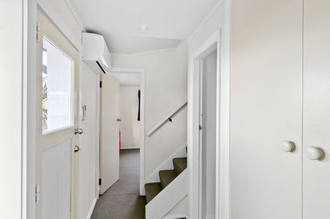 Photo of property in 17 Highbury Road, Highbury, Wellington, 6012