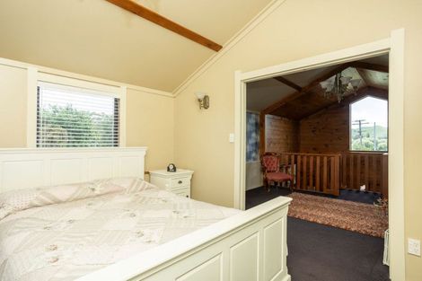 Photo of property in 72 Township Road, Kumeroa, Woodville, 4997