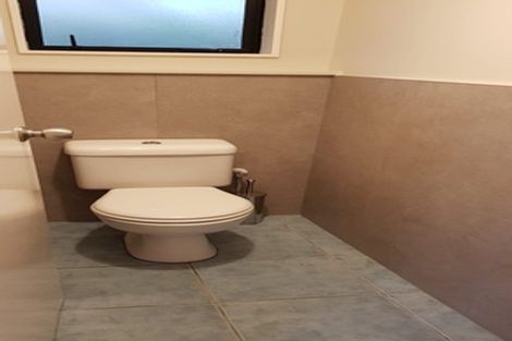 Photo of property in 348 East Coast Road, Sunnynook, Auckland, 0632