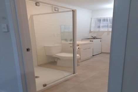 Photo of property in 13 Lewis Road, Pakuranga, Auckland, 2010