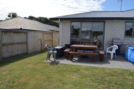 Photo of property in 16 Rochfort Crescent, Pyes Pa, Tauranga, 3112