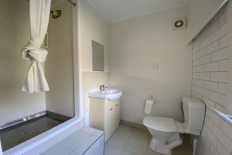 Photo of property in 2/168 Pakuranga Road, Pakuranga, Auckland, 2010