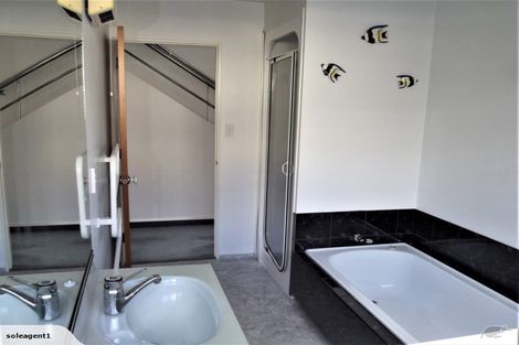 Photo of property in 12c Parris Street, Moturoa, New Plymouth, 4310