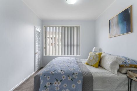 Photo of property in 54 Cockayne Crescent, Sunnynook, Auckland, 0620