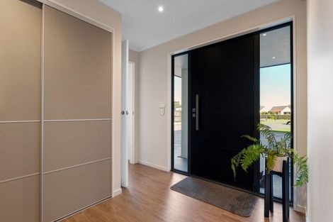Photo of property in 19 Taylor Place, Prebbleton, Christchurch, 7676