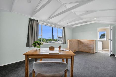 Photo of property in 57 Queens Road, Glen Avon, New Plymouth, 4312