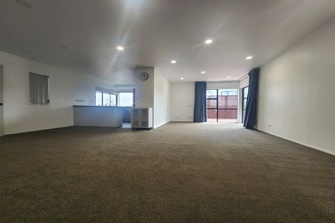 Photo of property in 12 Larkspur Court, The Gardens, Auckland, 2105