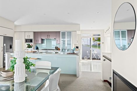 Photo of property in 10 Rangimaarie Crescent, Snells Beach, 0920