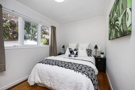 Photo of property in 40 Reid Road, New Lynn, Auckland, 0600