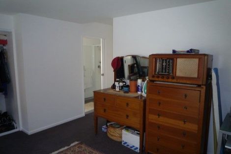 Photo of property in 4/12 Agra Crescent, Khandallah, Wellington, 6035