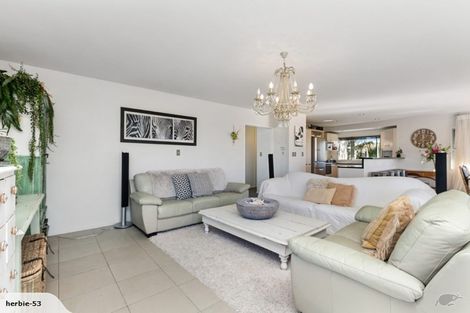 Photo of property in 285a Oceanbeach Road, Mount Maunganui, 3116