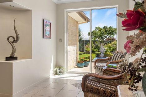 Photo of property in 11 Oakwood Drive, Rangiora, 7400