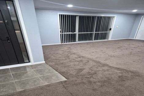 Photo of property in 11d Antalya Place, Manurewa, Auckland, 2102