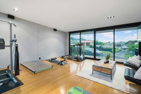 Photo of property in 51 Pacific Parade, Army Bay, Whangaparaoa, 0930