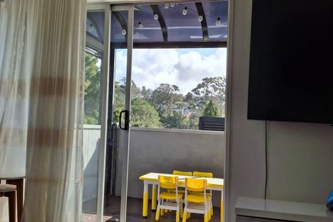 Photo of property in 55 Allington Road, Massey, Auckland, 0614