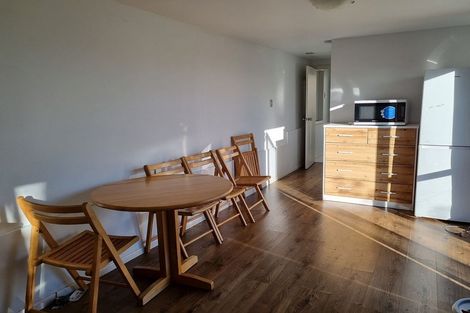 Photo of property in 602 East Coast Road, Pinehill, Auckland, 0630