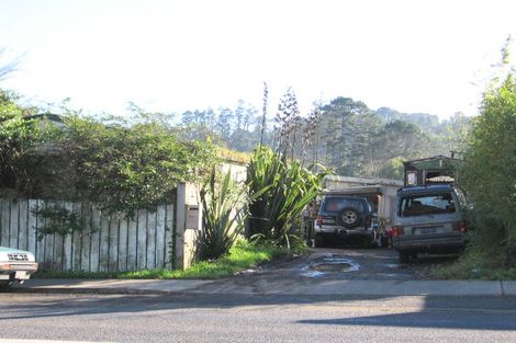 Photo of property in 719 Swanson Road, Swanson, Auckland, 0612