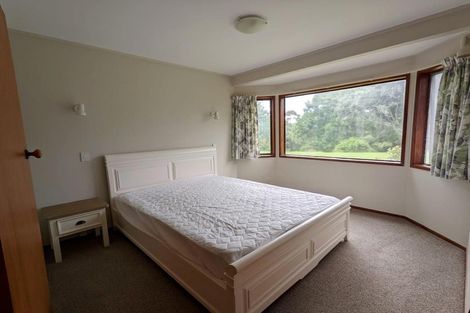 Photo of property in 96 Okura River Road, Okura, Albany, 0792