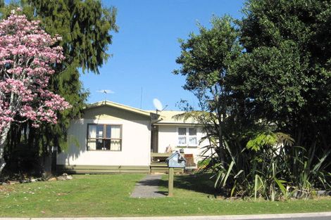 Photo of property in 32 White Street, Whitianga, 3510