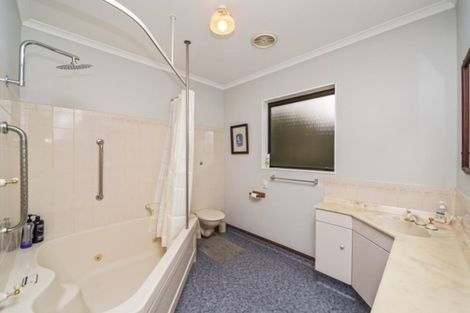 Photo of property in 73 Cressida Avenue, Stratford, 4332