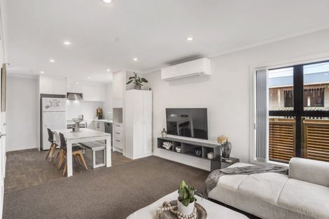 Photo of property in 1/9 Marlene Avenue, Te Atatu South, Auckland, 0610