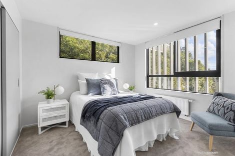 Photo of property in 10/6 Bushland Grove, Paparangi, Wellington, 6037