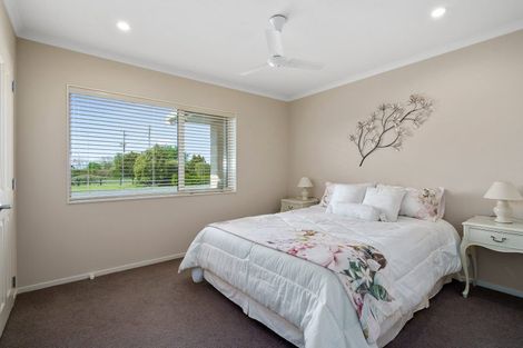 Photo of property in 13 Hogan Road, Cambridge, 3493