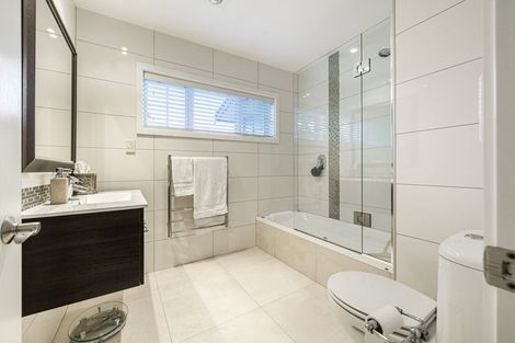 Photo of property in 7 Star Place, Cockle Bay, Auckland, 2014