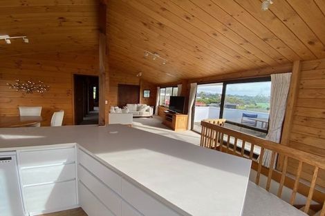 Photo of property in 35 Redwing Street, Browns Bay, Auckland, 0630