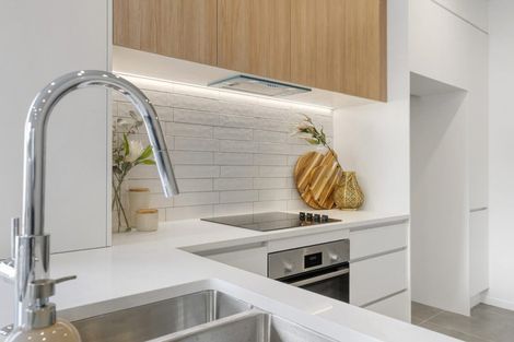 Photo of property in 31 Goodwin Drive, Rosehill, Papakura, 2113