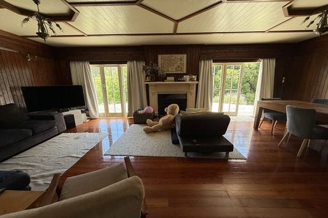 Photo of property in 57 Candia Road, Henderson Valley, Auckland, 0614