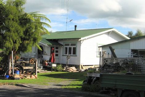 Photo of property in 15 Bridge Street, Tirau, 3410