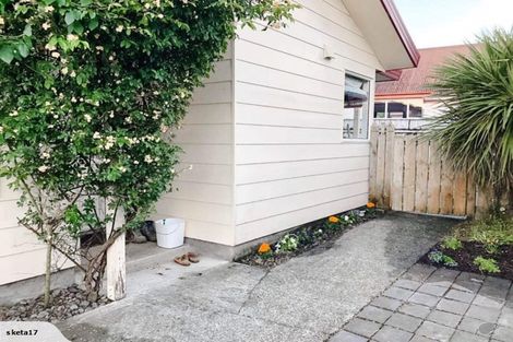 Photo of property in 2/8 Tulsa Grove, Totara Park, Upper Hutt, 5018