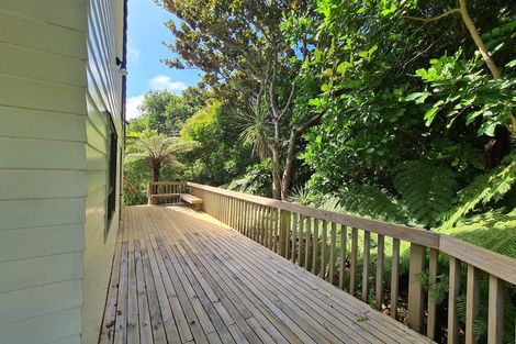 Photo of property in 2/8 Gray Crescent, Torbay, Auckland, 0630