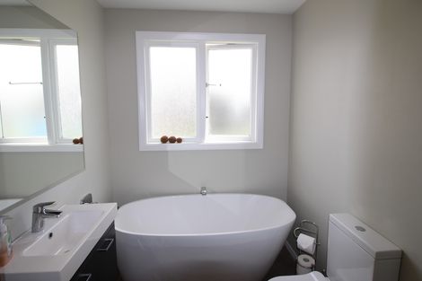 Photo of property in 14 Finlay Street, Alexandra, 9320