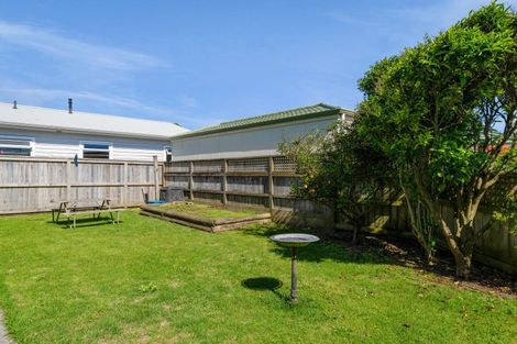 Photo of property in 21 Clemow Road, Fitzroy, New Plymouth, 4312