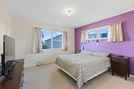 Photo of property in 6 Diana Drive, Glenfield, Auckland, 0627