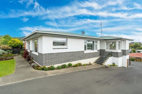 Photo of property in 54 Elwyn Crescent, Green Island, Dunedin, 9018